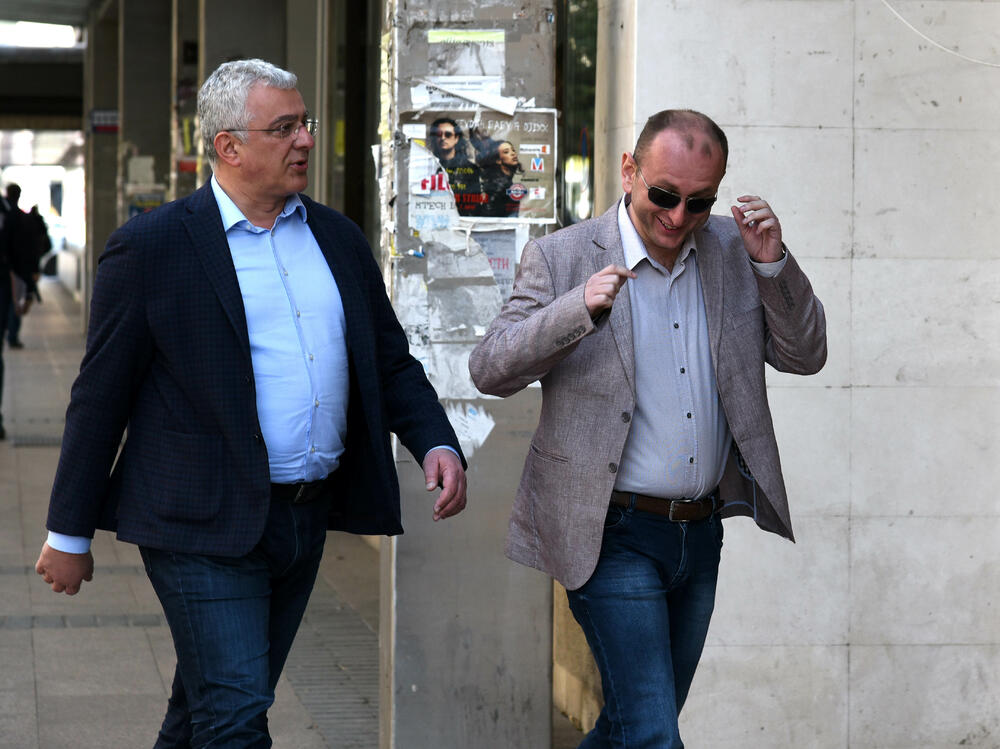 Andrija Mandić, Milan Knežević