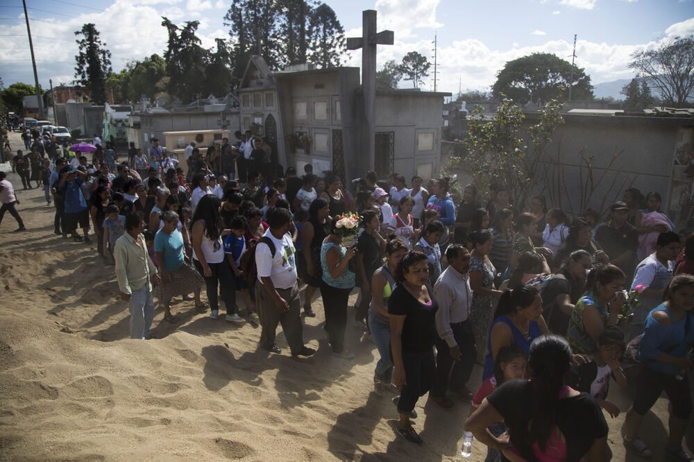Gvatemala, sirotište, sahrana, Foto: Beta-AP