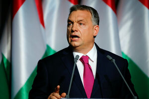 Orban: Ko neće da čeka odluku u kampu, neka ide u Srbiju