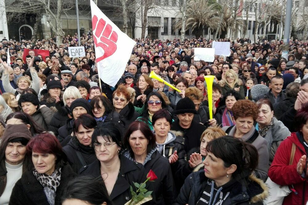 majke protest Skupštinsa, Foto: Savo Prelević