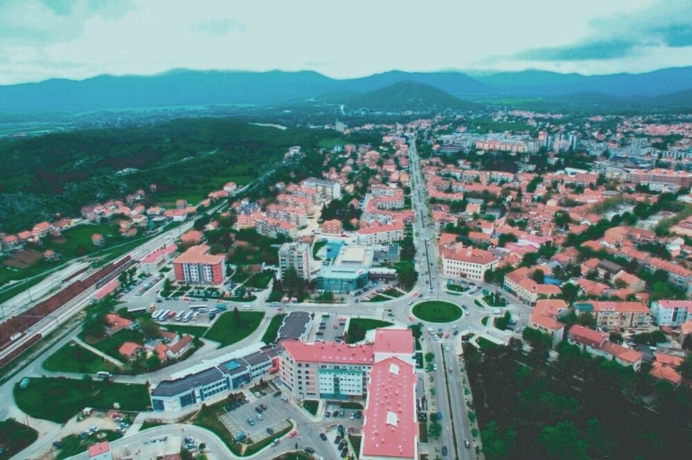 Nikšić grad, grad Nikšić, Foto: Foto Srđo