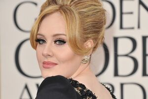 Osmomartovske objave slavnih dama