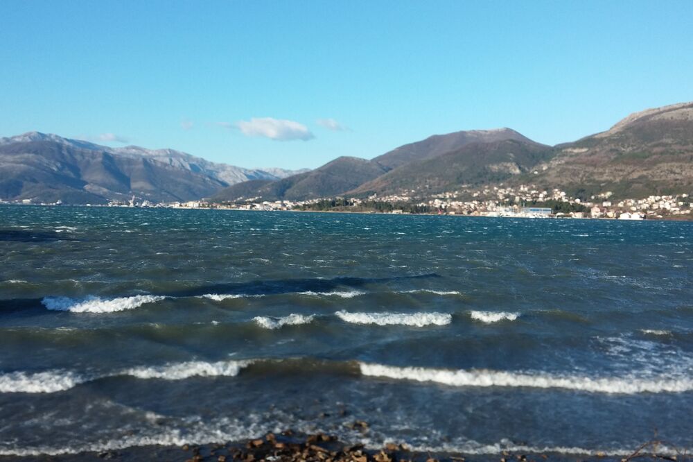 More, Tivatski zaliv, Foto: Siniša Luković