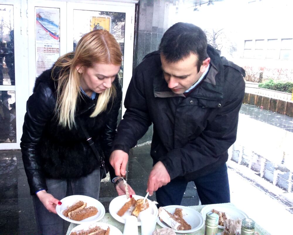 Alternativa proslava dvije godine