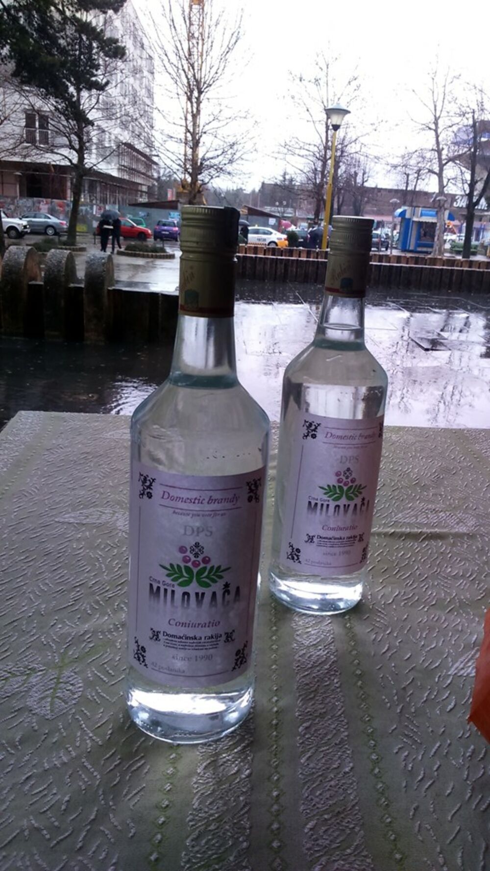 Alternativa proslava dvije godine