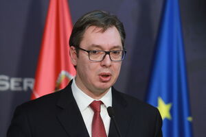 DJB: Vučić manipuliše notarima i potpisima podrške