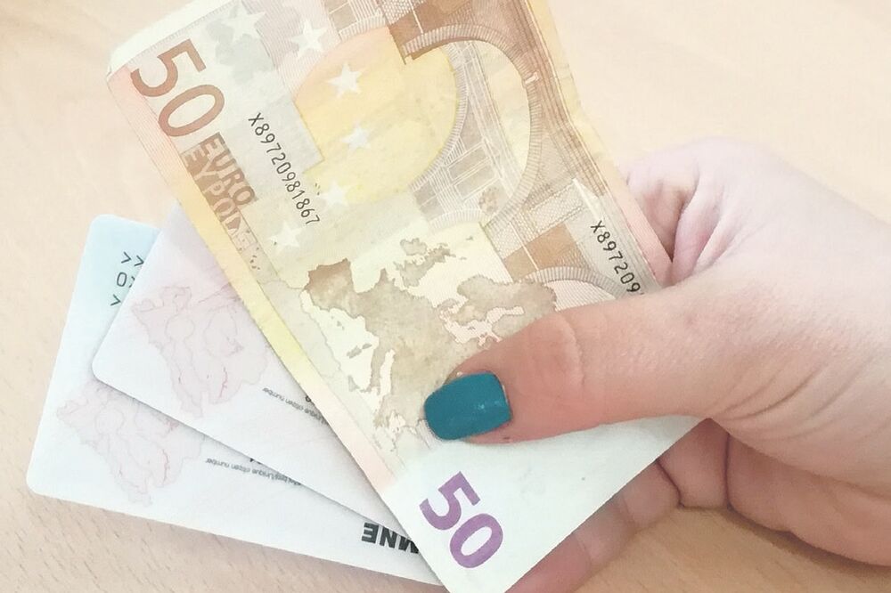 kupovina ličnih karata, Foto: Danilo Mihajlović