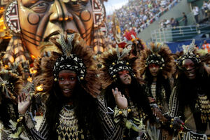 Rio de Žaneiro: Platforma uletjela u publiku tokom karnevala, 20...