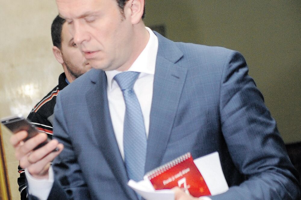 Raško Konjević (Novine)