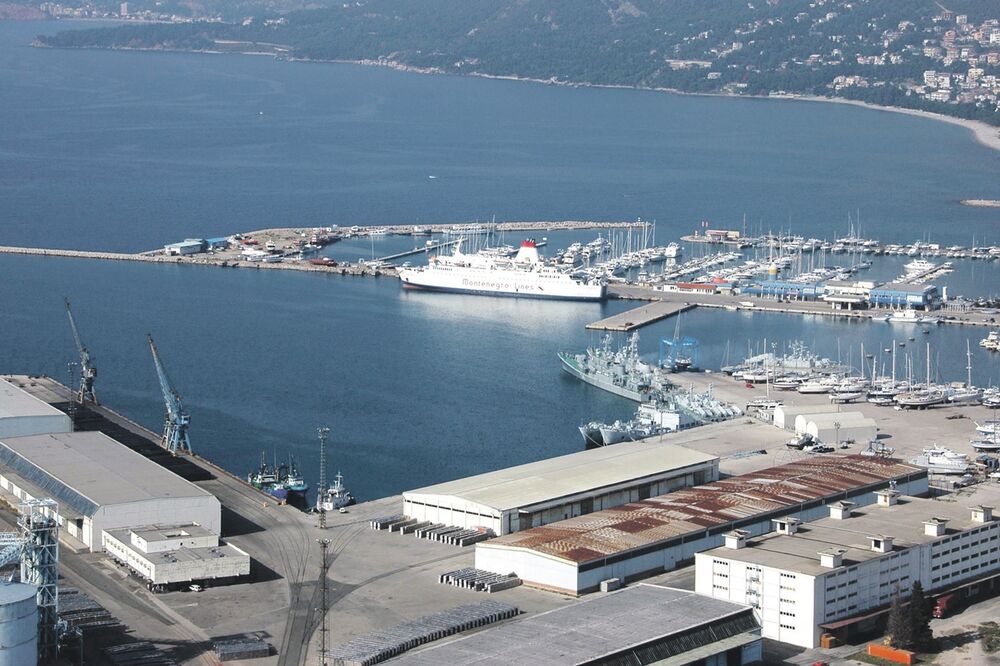 Luka Bar, Foto: Anto Baković