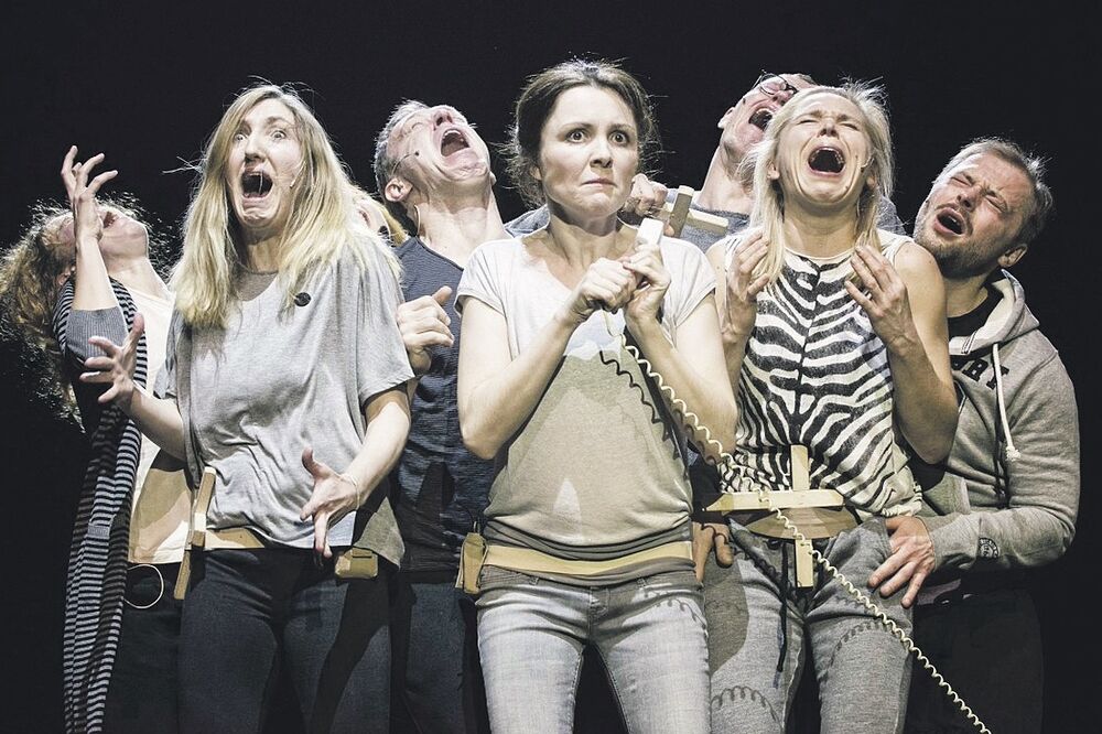 Izopštenje, Foto: Pbs.twimg.com, Pbs.twimg.com