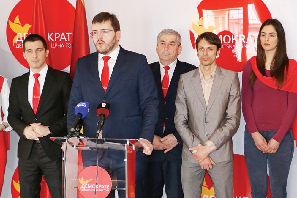 Demokrate, Foto: Demokrate