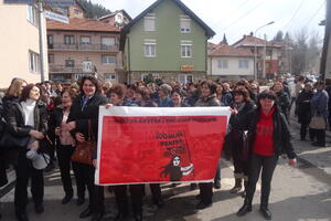 Pljevlja: Majke protestovale ispred Centra za socijalni rad