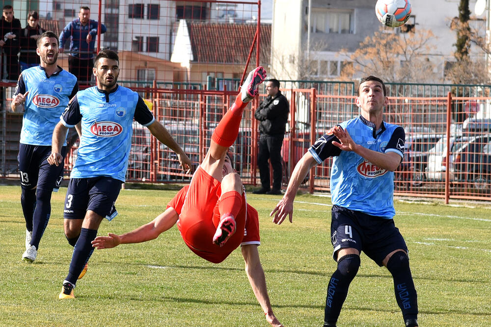 Mladost - Petrovac, Foto: Boris Pejović
