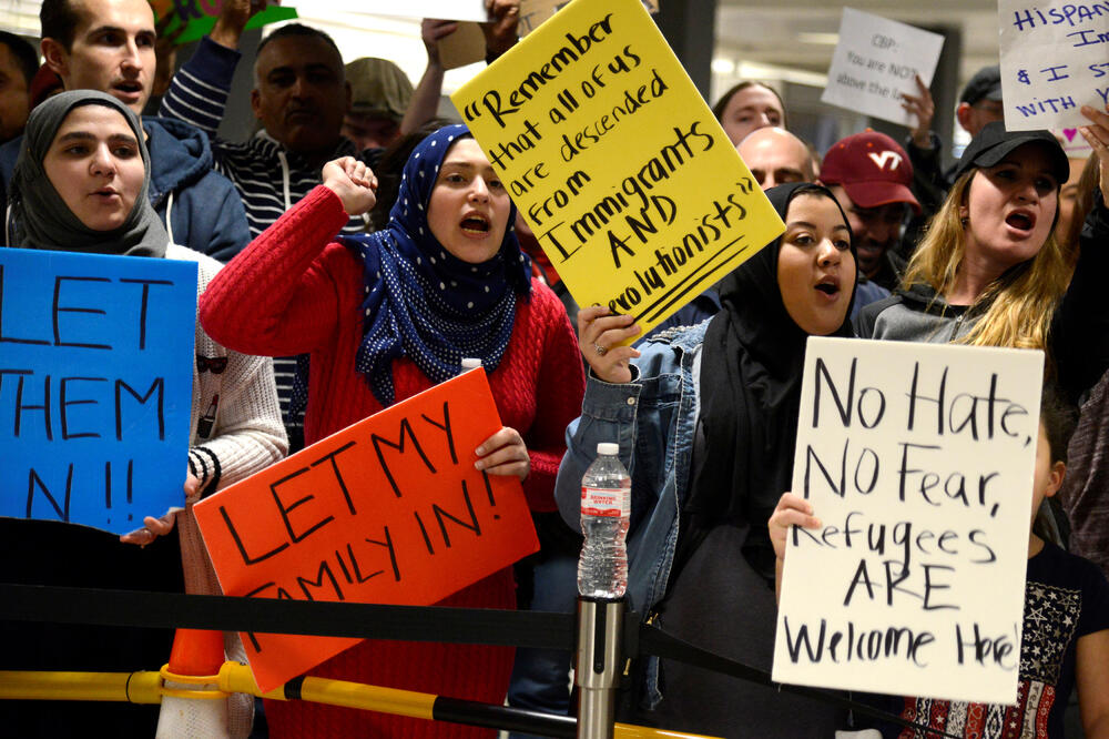 protest, aerodrom, Foto: Reuters