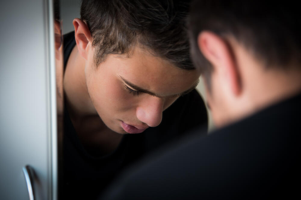 lice, ogledalo, Foto: Shutterstock