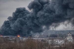 Veliki požar u skladištu kod Moskve