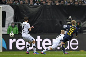 Lajpcig osvojio Menhengladbah, remi u Kelnu