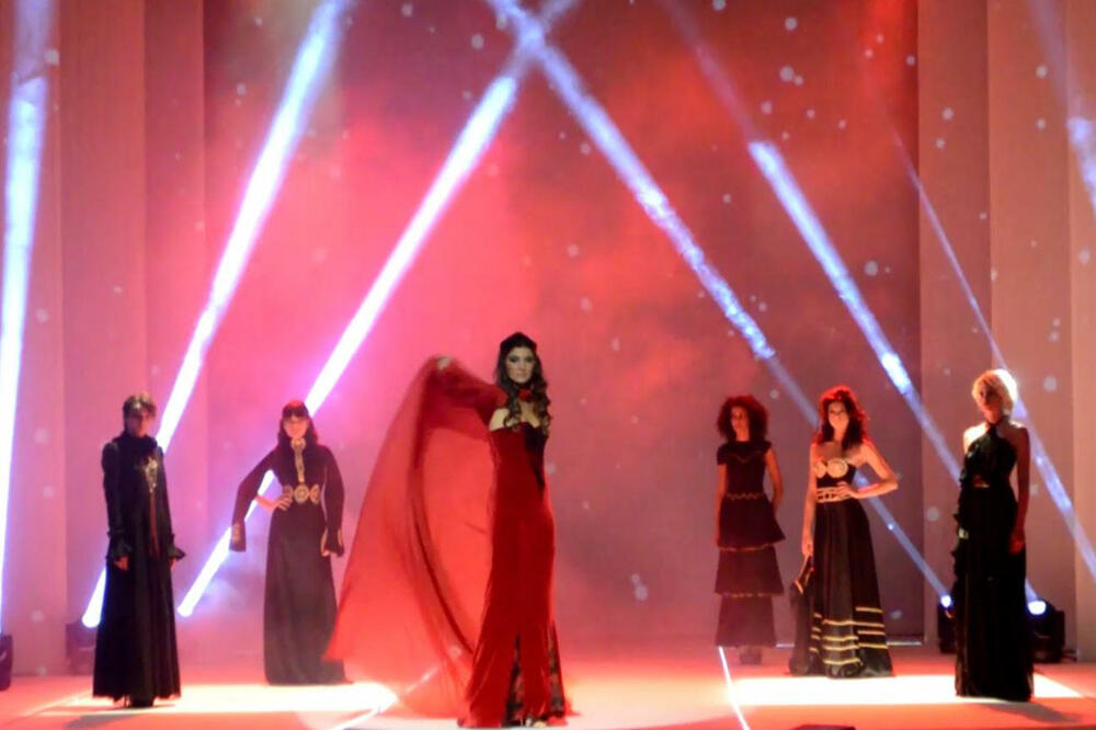 Vesna Krivokapić, modna revija, Foto: Privatna arhiva