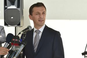 Bošković: Preostale četiri članice NATO će do maja ratifikovati...