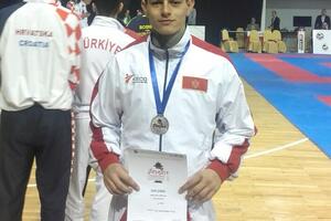 Malović želi medalju, Hodžić povrijeđen