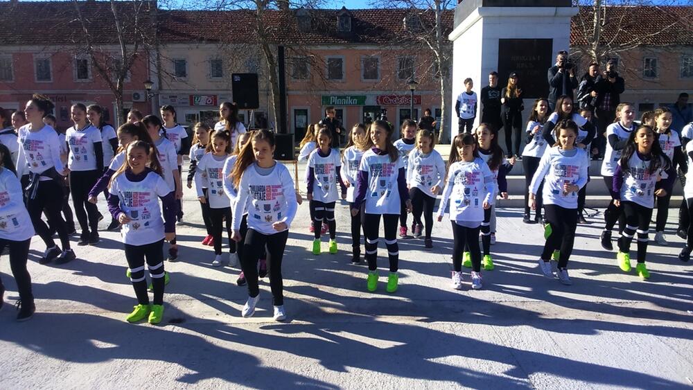 Jedna milijarda ustaje