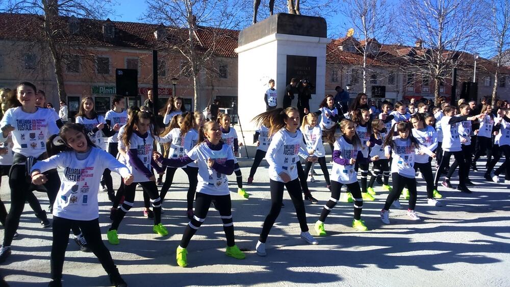 Jedna milijarda ustaje