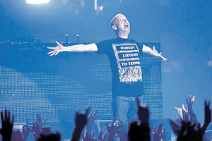 Moby tvrdi: "Trampa kontrolišu Rusi"