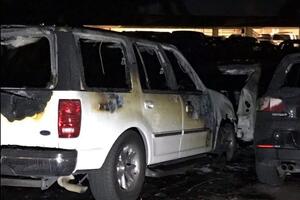 Osam automobila gorjelo u požaru na parkingu ispred Diznilenda