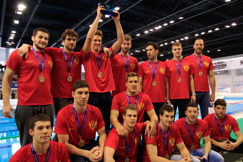 Crnogorski vaterpolisti, Foto: Waterpolo.hu