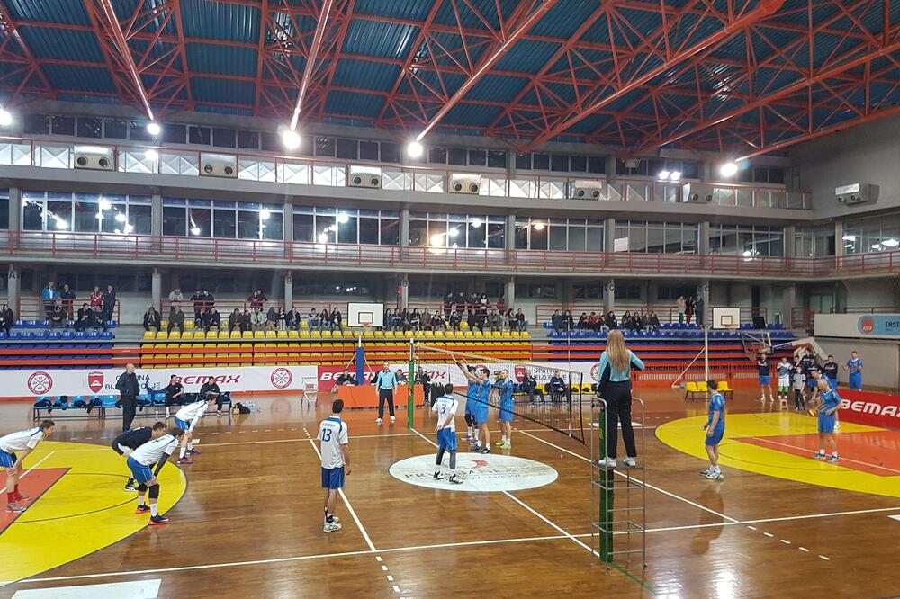 Jedinstvo Bemax - Budućnost Capital Plaza, Foto: OSCG