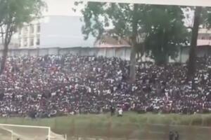 Najmanje 17 navijača poginulo u stampedu na stadionu u Angoli