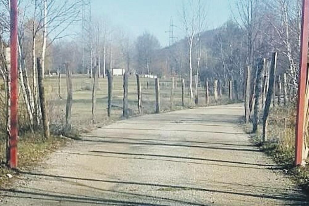 Sporni put, Foto: Privatna arhiva