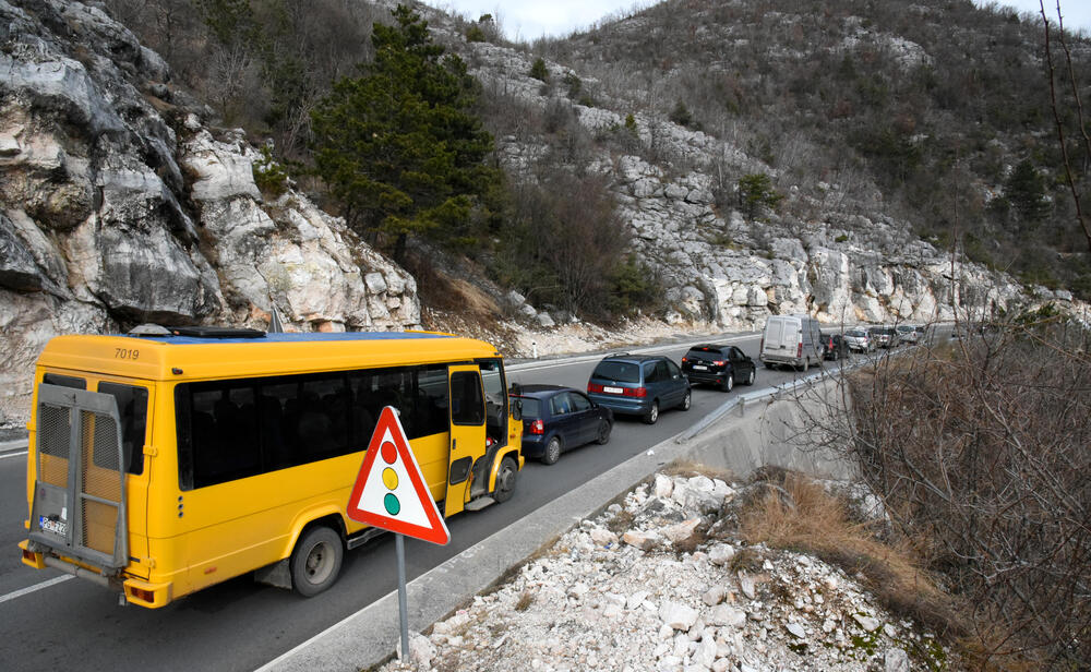 Radovi na putu Podgorica-Cetinje
