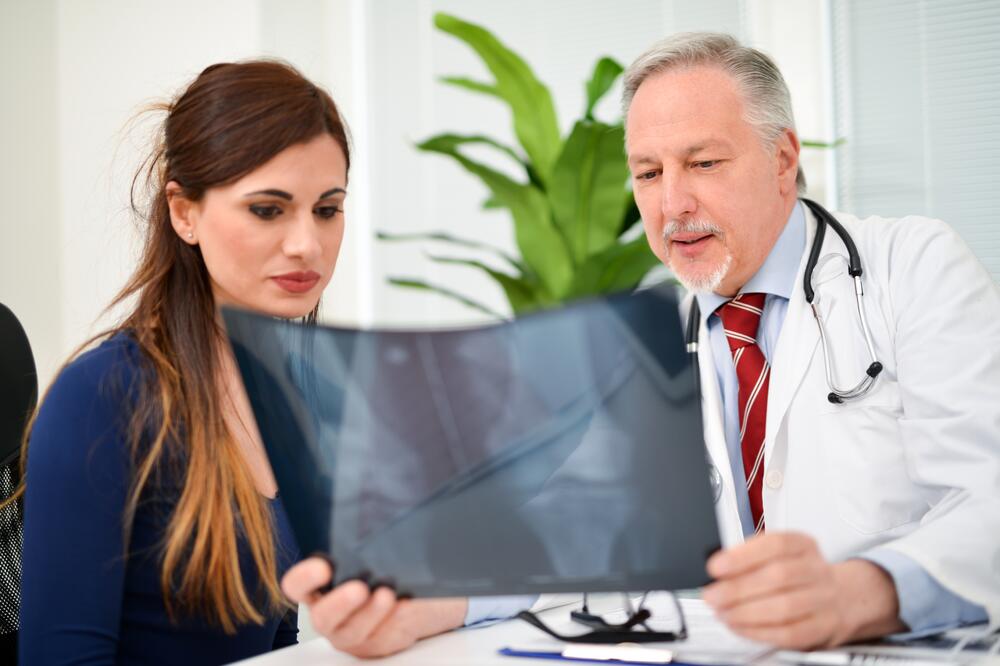 osteoporoza, Foto: Shutterstock