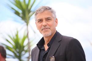 Džordž Kluni dobija počasnog Cezara