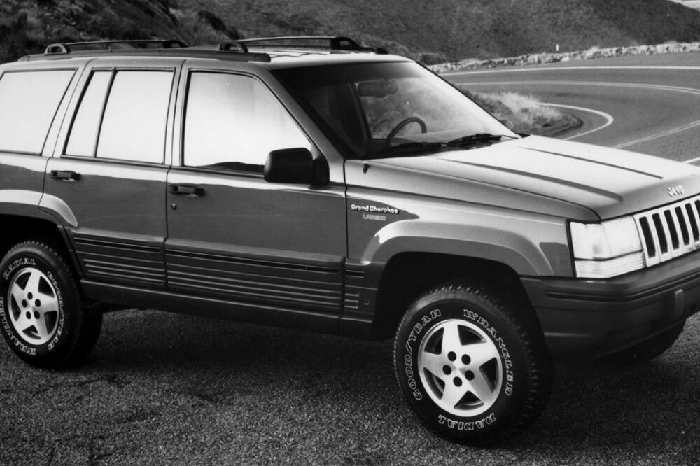 Grand čiroki Laredo