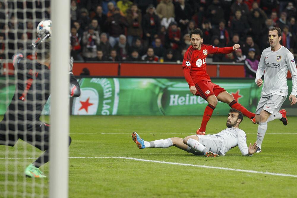 Hakan Džalhanoglu, Foto: Reuters