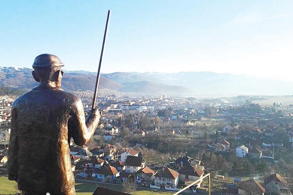 Đorđije Tomović, spomenik, Foto: Tufik Softić