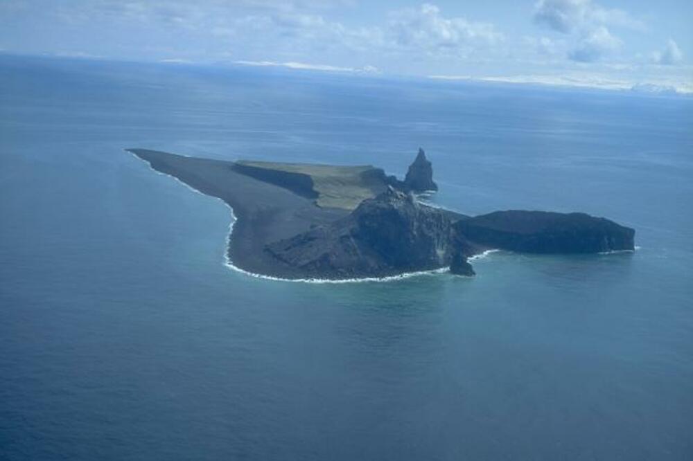 Bogoslov, Aljaska, Foto: Volcano.si.edu