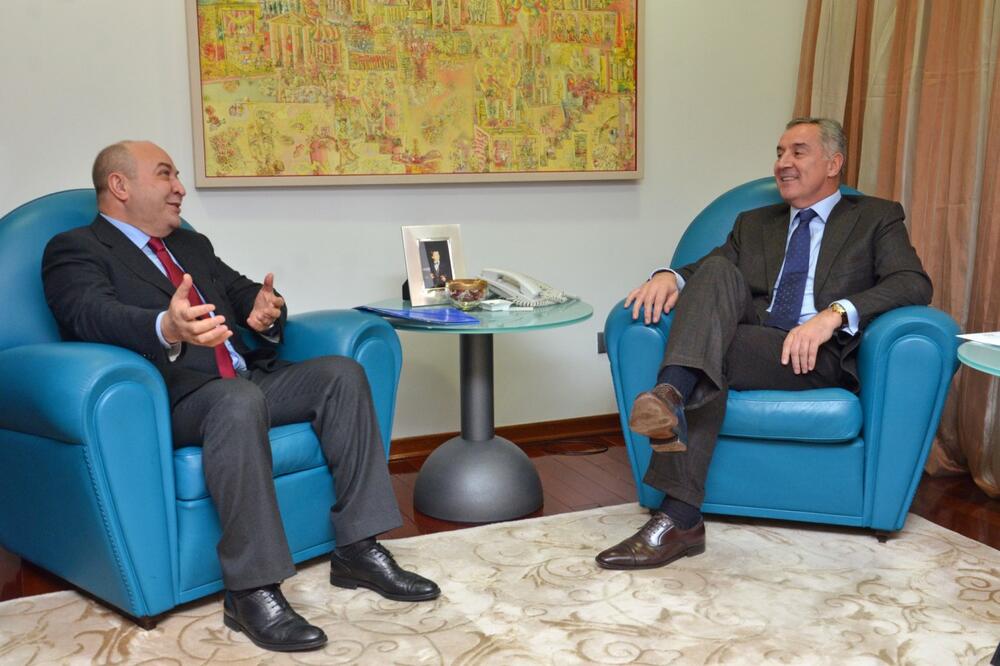 Milo Đukanović, Eldar Hasanov, Foto: DPS