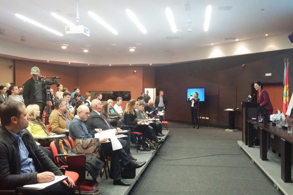 okrugli sto, Solila, Tivat, Foto: Siniša Luković