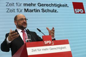 Njemačka: Od kada je Šulc objavio da će izazvati Merkel raste...