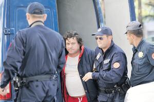 Vujanovići će robijati 11 mjeseci za prijetnje policajcima