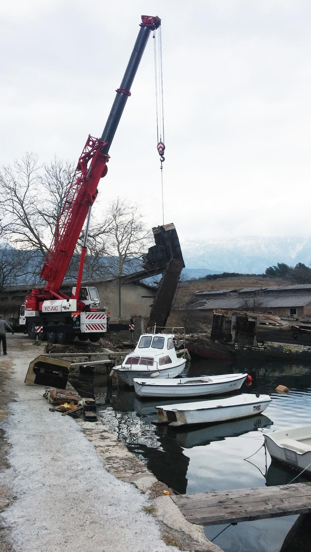 Komadanje borda Independia