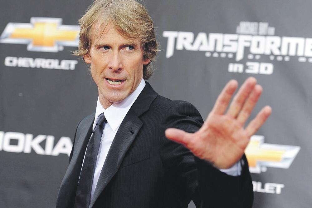 Majkl Bej (Novina), Foto: WP.COM