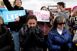 Protest protiv prava na abortus u Vašingtonu, Pens: Život je...
