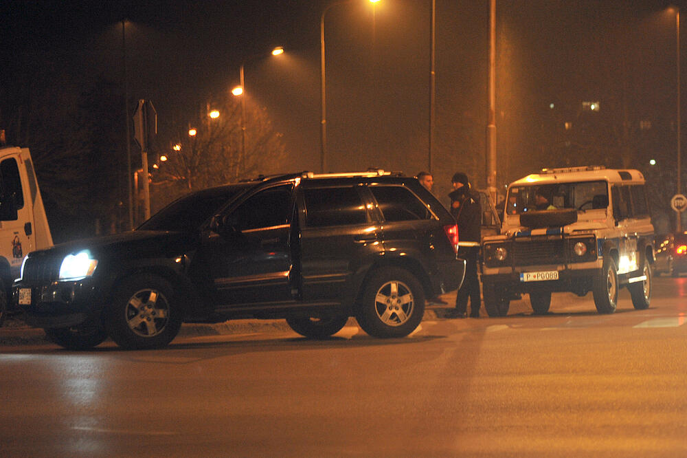 policija, patrola, Foto: Savo Prelević