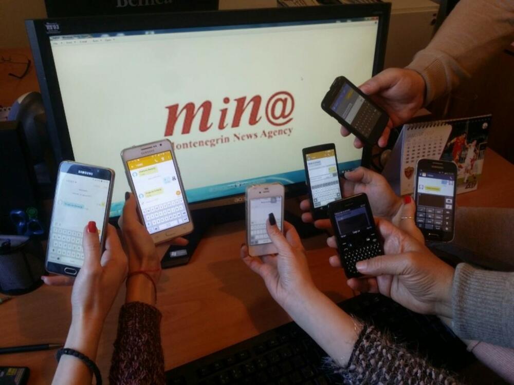 sLANJE PORUKA ZA sELENU mANDIĆ