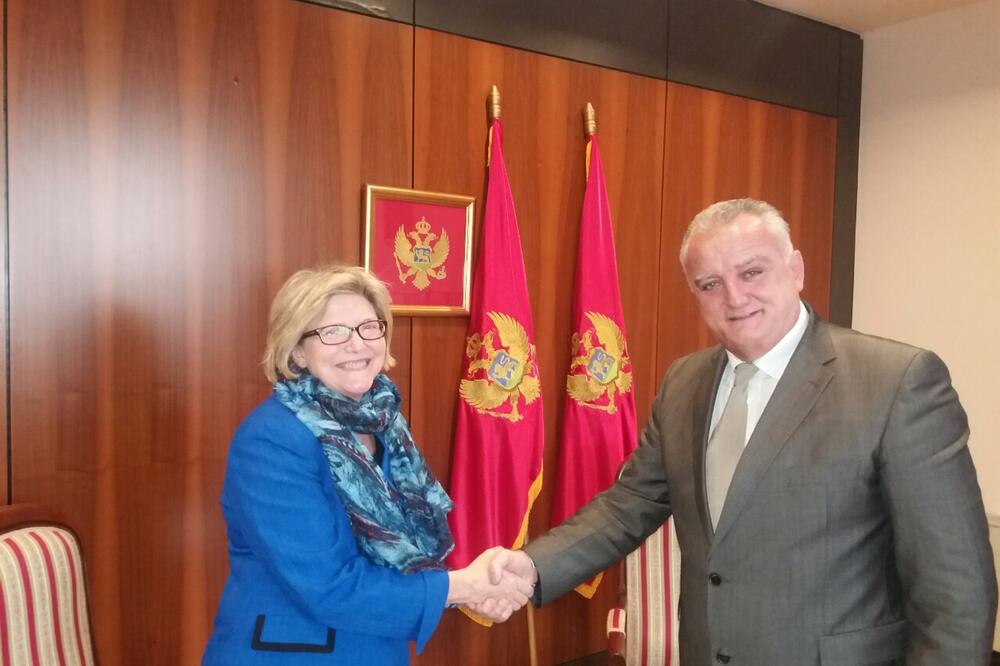 Margaret En Uehara, Mehmet Zenka, Foto: Ministarstvo za ljudska i manjinska prava